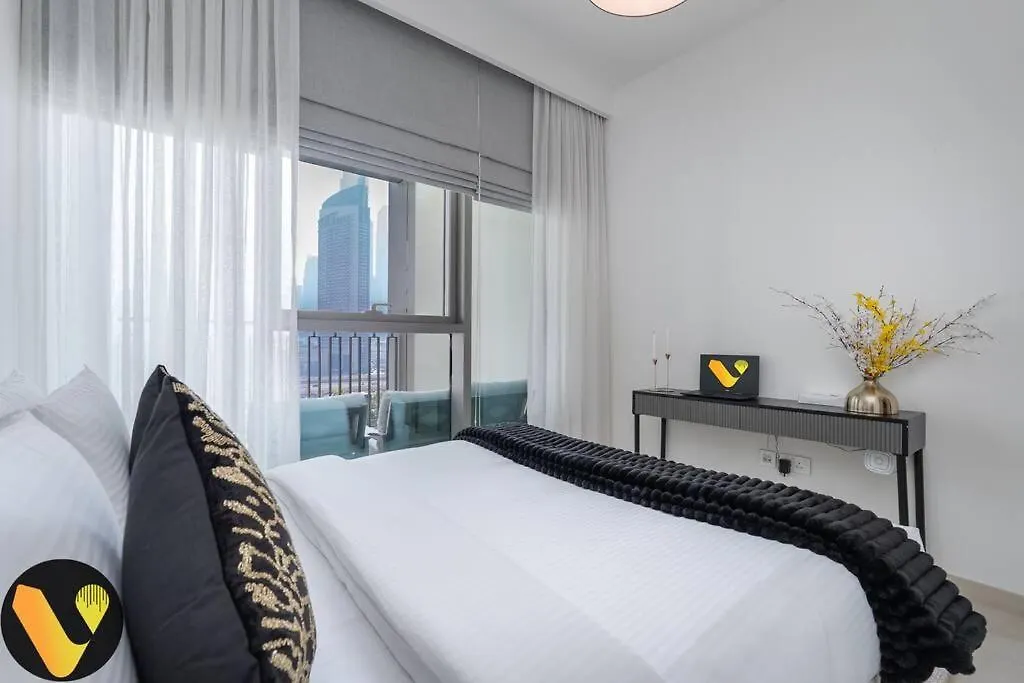 Downtown Views II - Vogue Two Bedroom Apartment With Balcony And Full Burj Khalifa View Dubaj