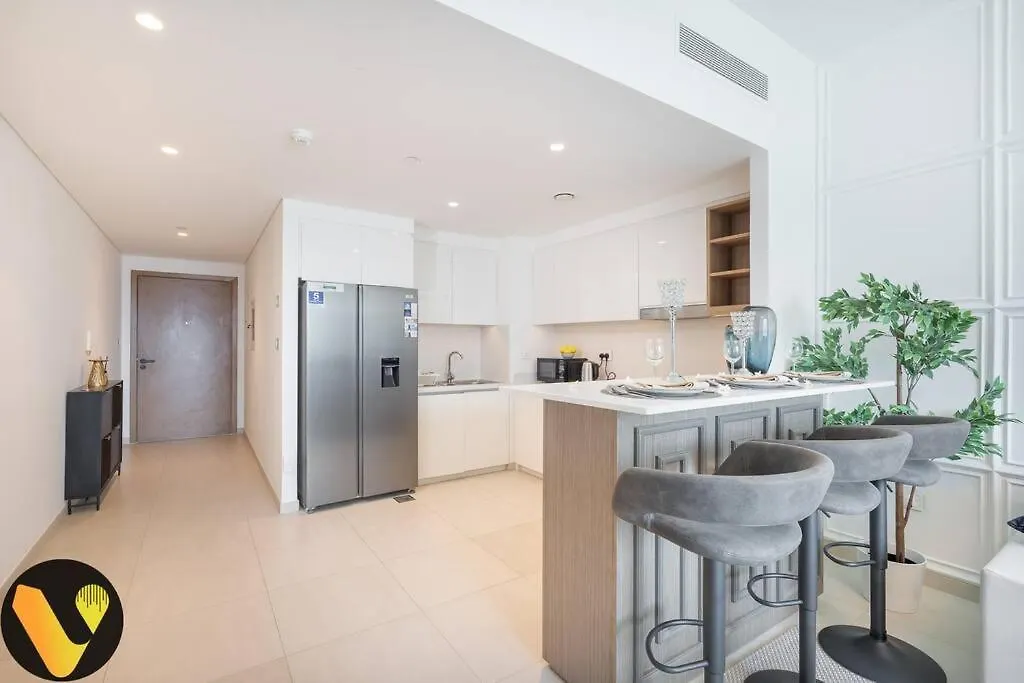 Downtown Views II - Vogue Two Bedroom Apartment With Balcony And Full Burj Khalifa View Dubai