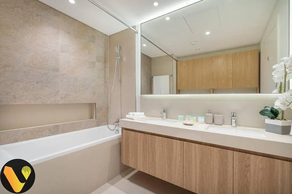 Downtown Views II - Vogue Two Bedroom Apartment With Balcony And Full Burj Khalifa View Дубай 0*,